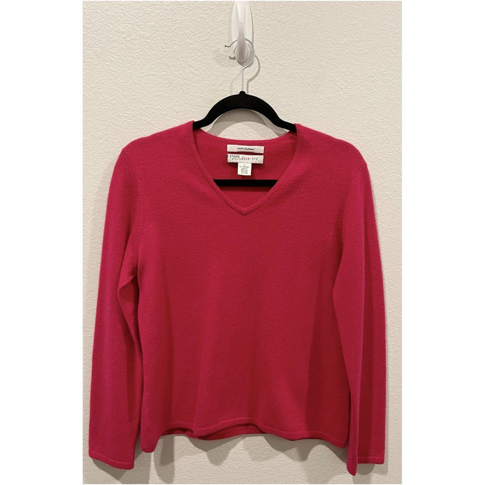 PURSUITS, LTD Fuchsia V-Neck Long Sleeve Cashmere Sweater